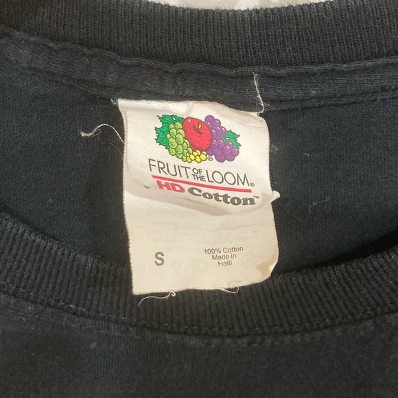 Vintage S graphic Dare Black tshirt unisex small. Bright gradient screen print - Picture 3 of 4